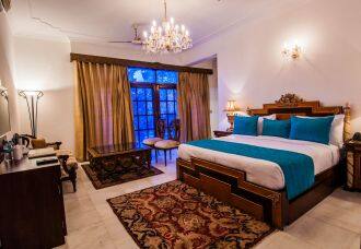 STARiHOTEL Anandlok, New Delhi 4